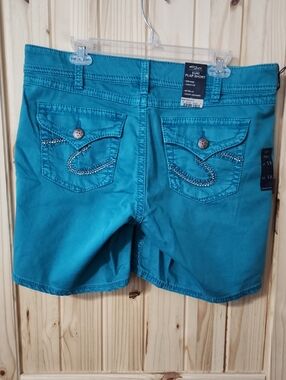 Silver Jeans Teal Turquoise Denim Shorts Chain Detail NWT